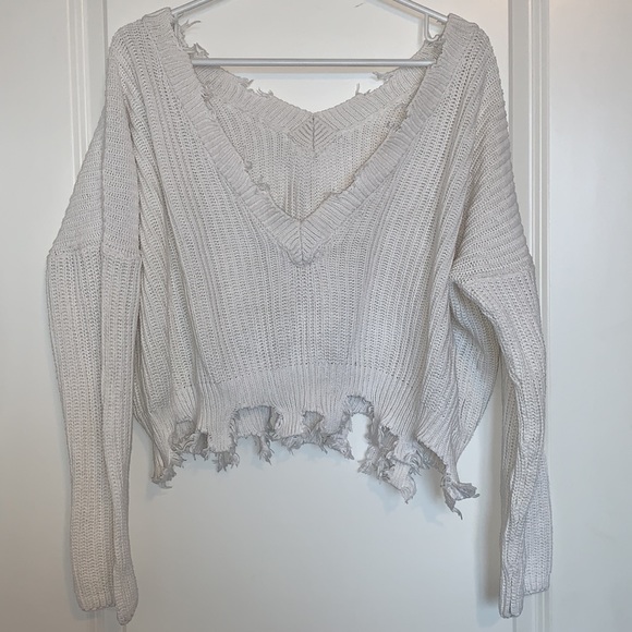 2 FOR $15 SALE 🔥 F21 Distressed White Sweater - Picture 3 of 6